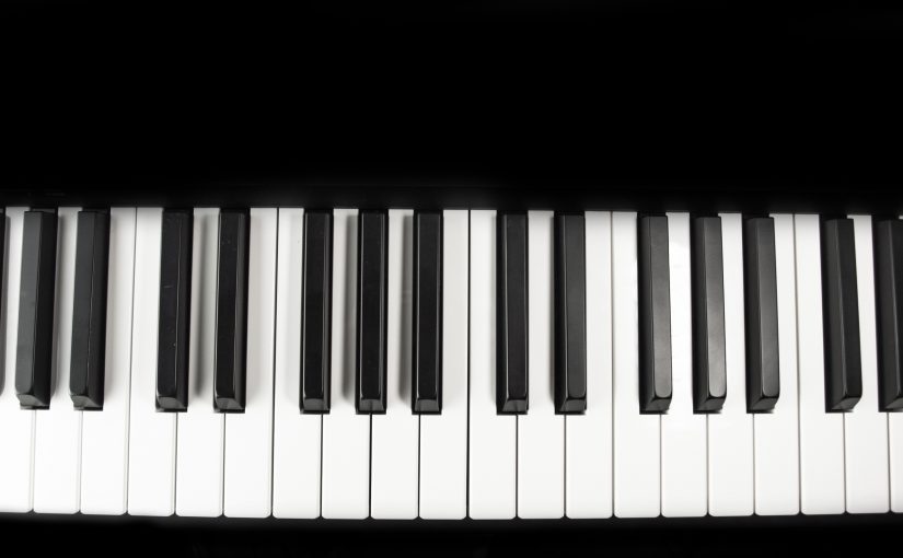 (618) Piano